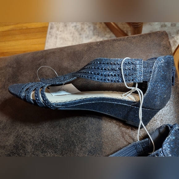 NWOT Charter Club Blue Wedge Heels - Picture 7 of 9